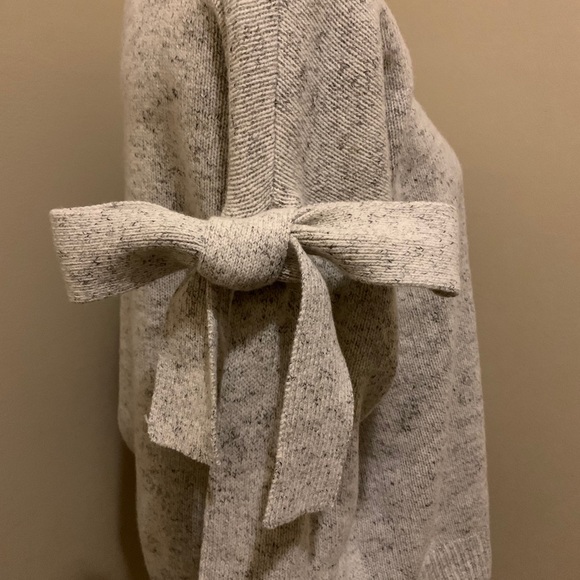 Sweater - Picture 5 of 5